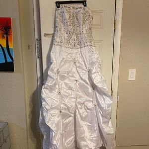 Wedding dress